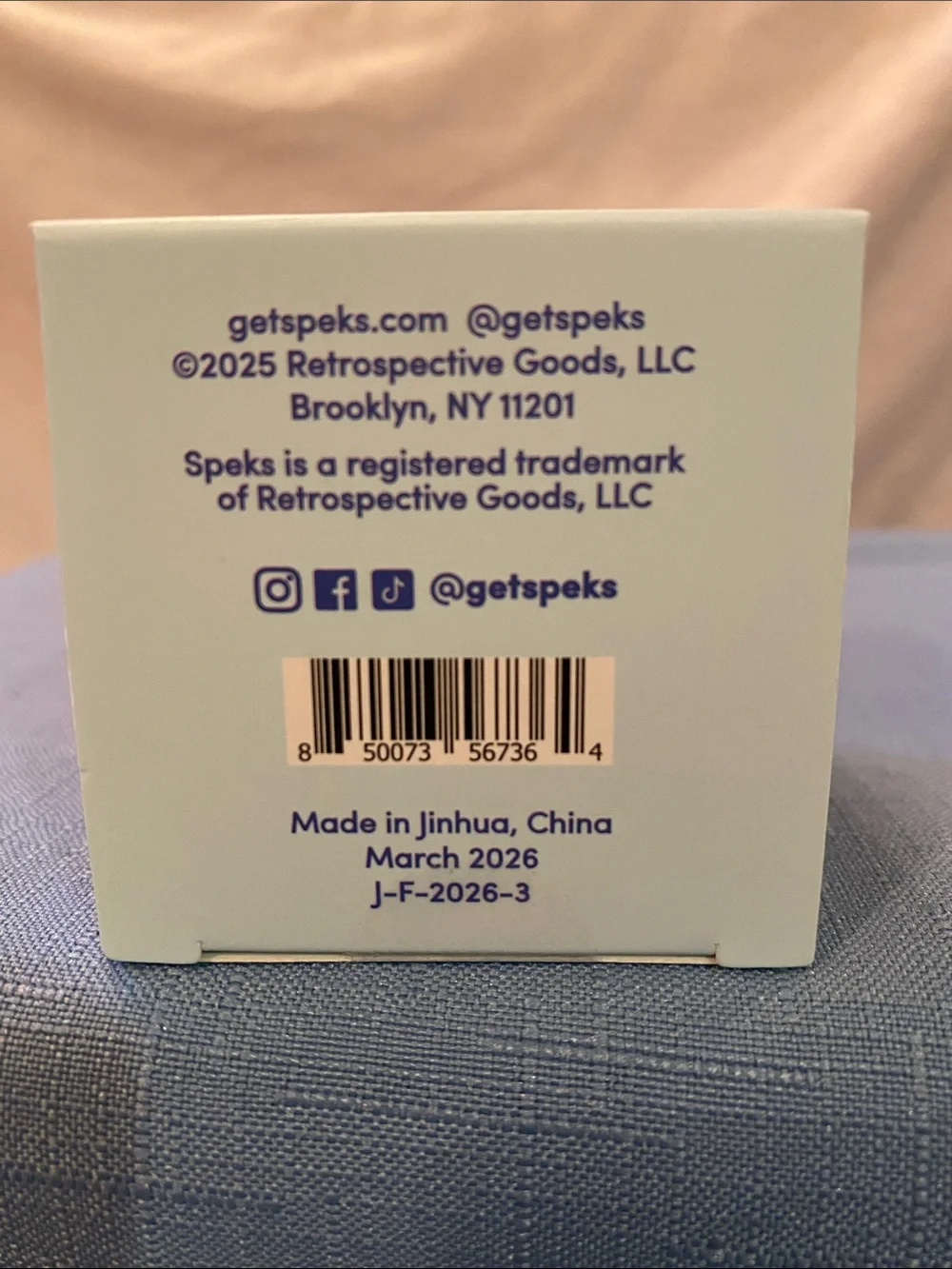 Speks gump surface